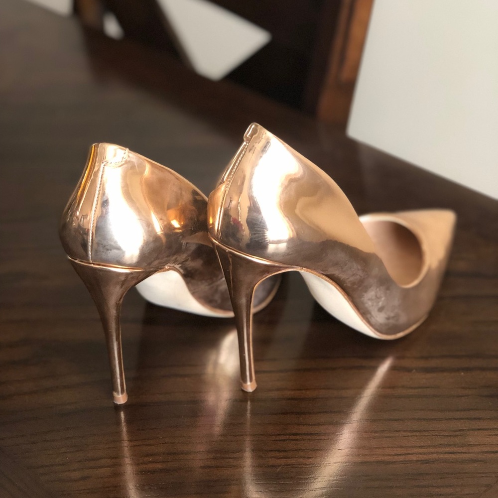 Rose Gold Steve Madden Pump